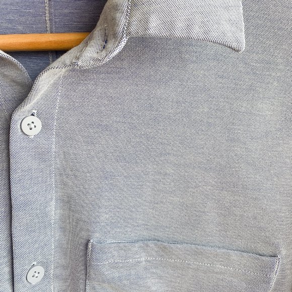 Lululemon Men's Long Sleeved Shirt - Picture 3 of 4